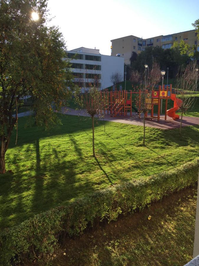 Igi Red Flat With Free Private Parking Lägenhet Cluj-Napoca Exteriör bild