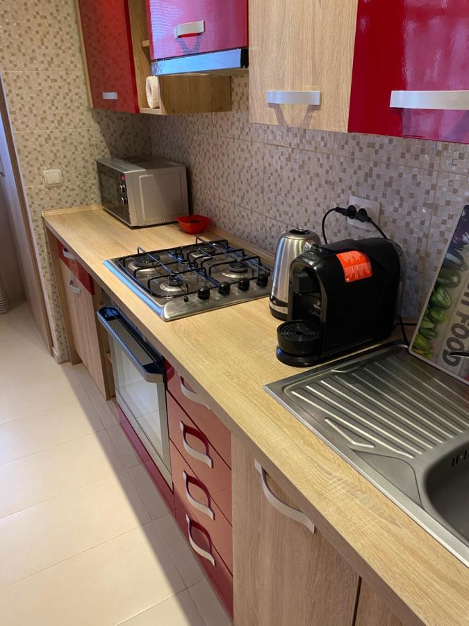 Igi Red Flat With Free Private Parking Lägenhet Cluj-Napoca Exteriör bild