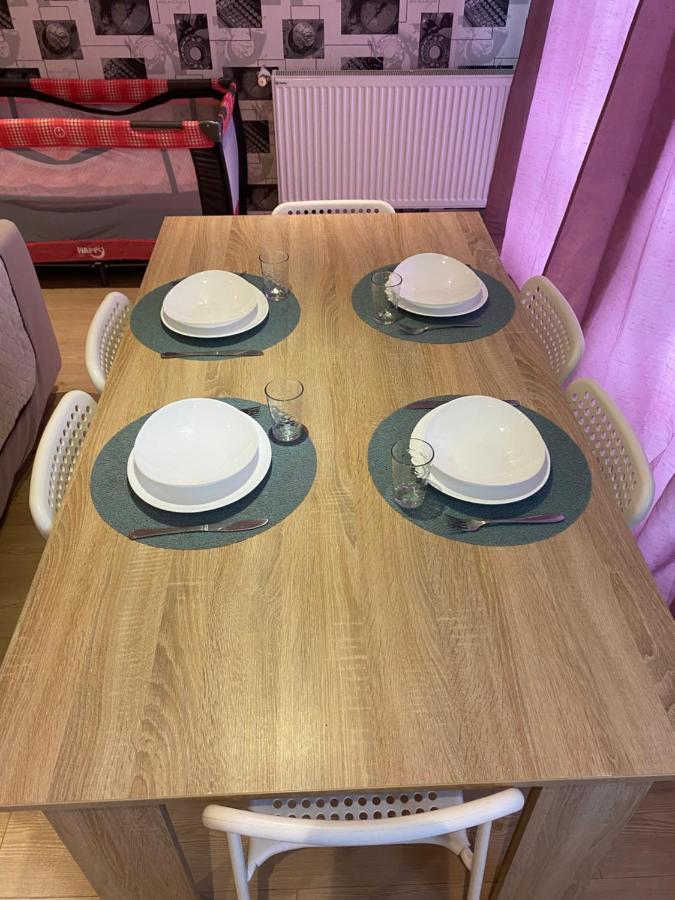 Igi Red Flat With Free Private Parking Lägenhet Cluj-Napoca Exteriör bild