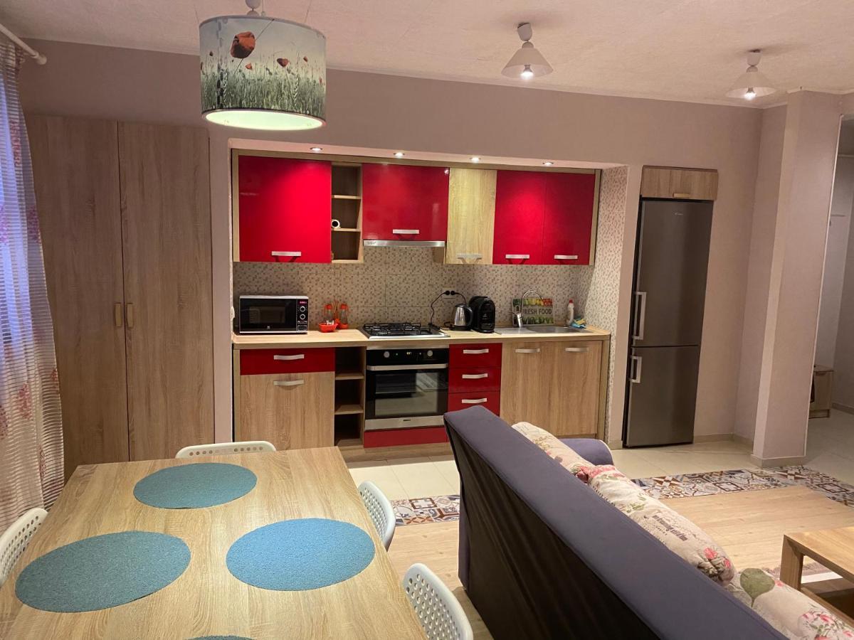 Igi Red Flat With Free Private Parking Lägenhet Cluj-Napoca Exteriör bild