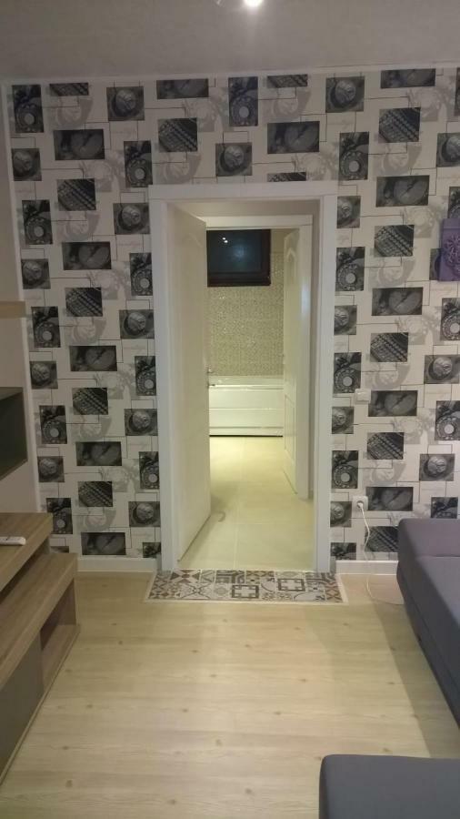 Igi Red Flat With Free Private Parking Lägenhet Cluj-Napoca Exteriör bild